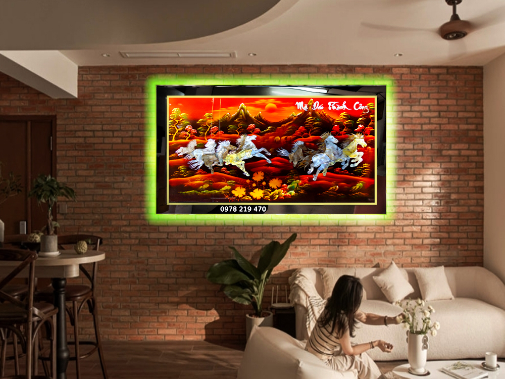 Tranh tặng tân gia khai trương mã đáo nền đỏ